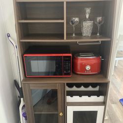 Nice Retro Bar Cart