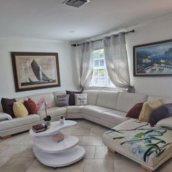 Sofa/Couch Sectional Beige