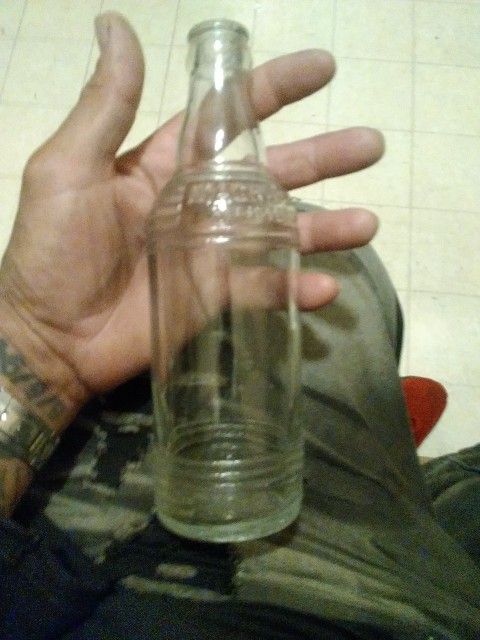 Vintage Niagra- Dry Glass Bottle