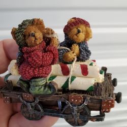 Boyds Bears On Peppermint Cart Figurine 