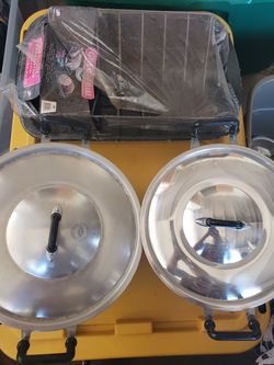 2 pots with lids and oven roaster