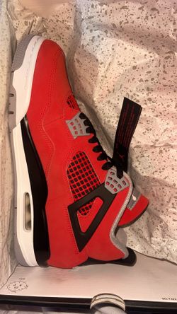 Jordan 4 size 8
