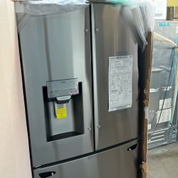 NEW IN BOX LG FRENCH STYLE STAINLESS STEEL REFRIGERATOR