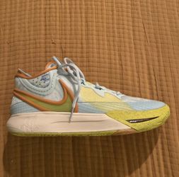 Kyrie Irving 8