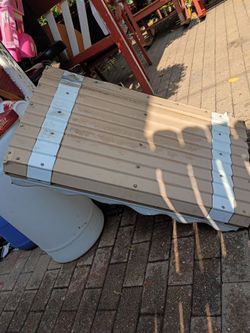 Pestaña para garage door 34" long x 24 w  need New paint 🫟