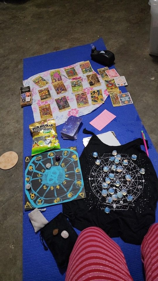 Tarot/Oracle/Rune/Spiritual Exploration