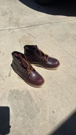 Red Wing Men’s Boots Size 8.5 Black Cherry