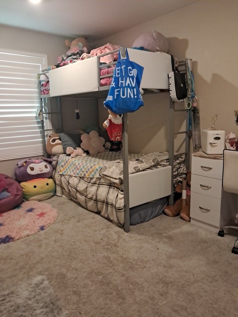 silver metal bunk beds