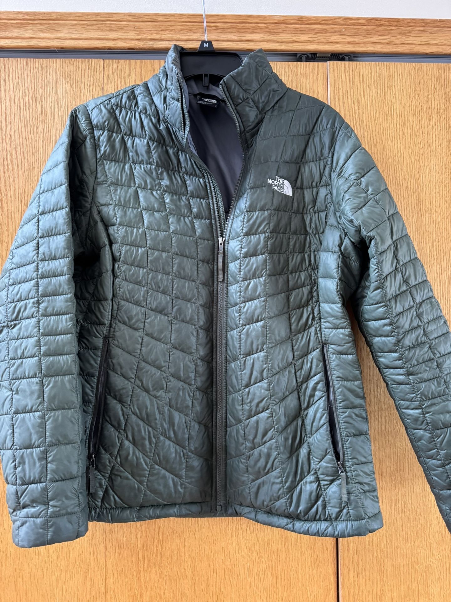 Women’s North Face Jacket - Size L