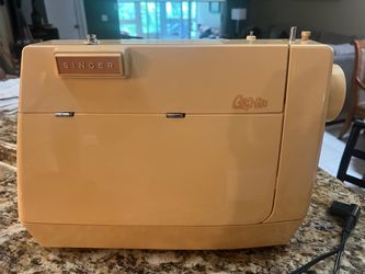 Singer Genie Vintage Sewing Machine