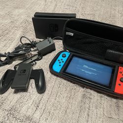 Nintendo Switch Bundle (READ DESCRIPTION)