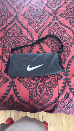 Nike “hand warmer”