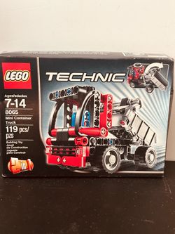 Retired LEGO Technic truck 8065