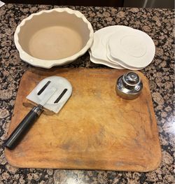 Vintage Pampered Chef Family Heritage Stoneware Lot - Cookware & Tools