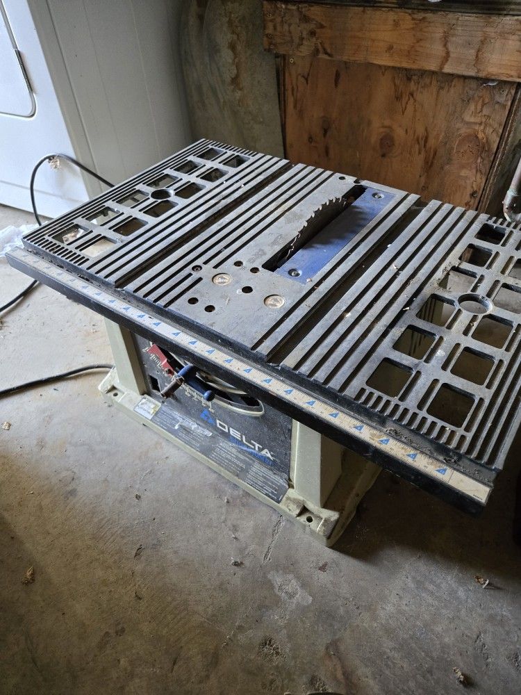 Delta Table Saw