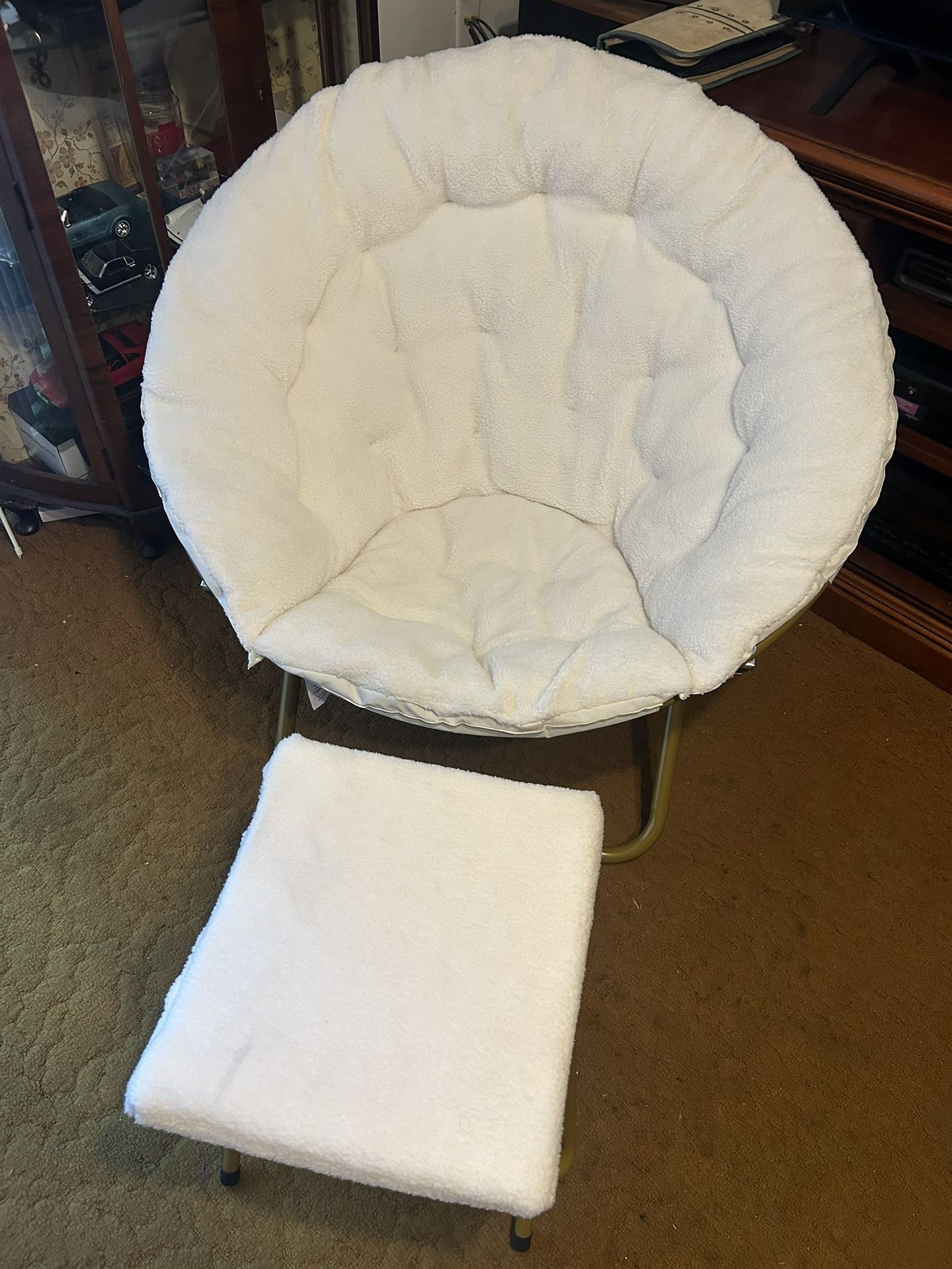 Papasan Hang-A-Round Chair