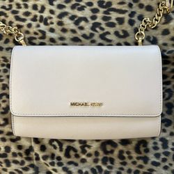 Micheal Kors Pink Crossbody Bag 