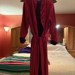 Gilligan & O’Malley Red Satin Robe