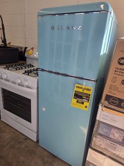 Galanz Retro 10 Cu. Ft. Blue Refrigerator — $375