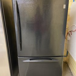 GE PROFILE BLACK FREEZER BOTTOM REFRIGERATOR 