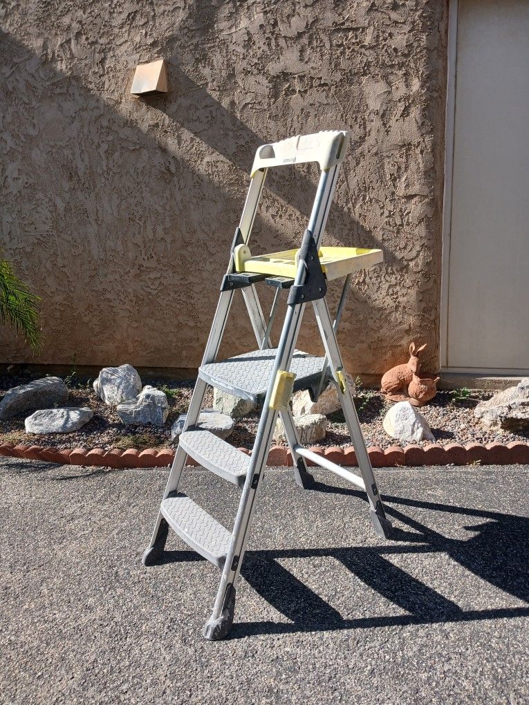 Step Ladder 