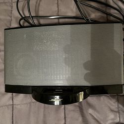 Bose Speaker W/ iPod Jack