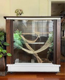 Large 4x2x4 Reptile Enclosure + Supplies