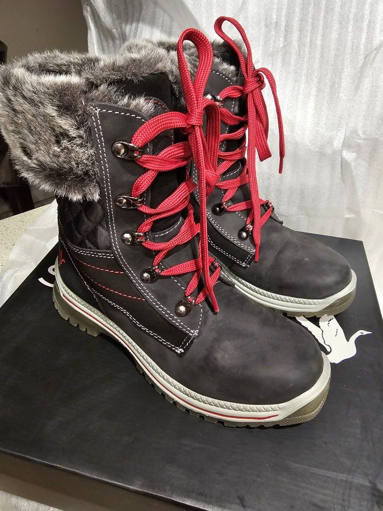 Santana Canada Maleo Women's Winter Boots - Size 6