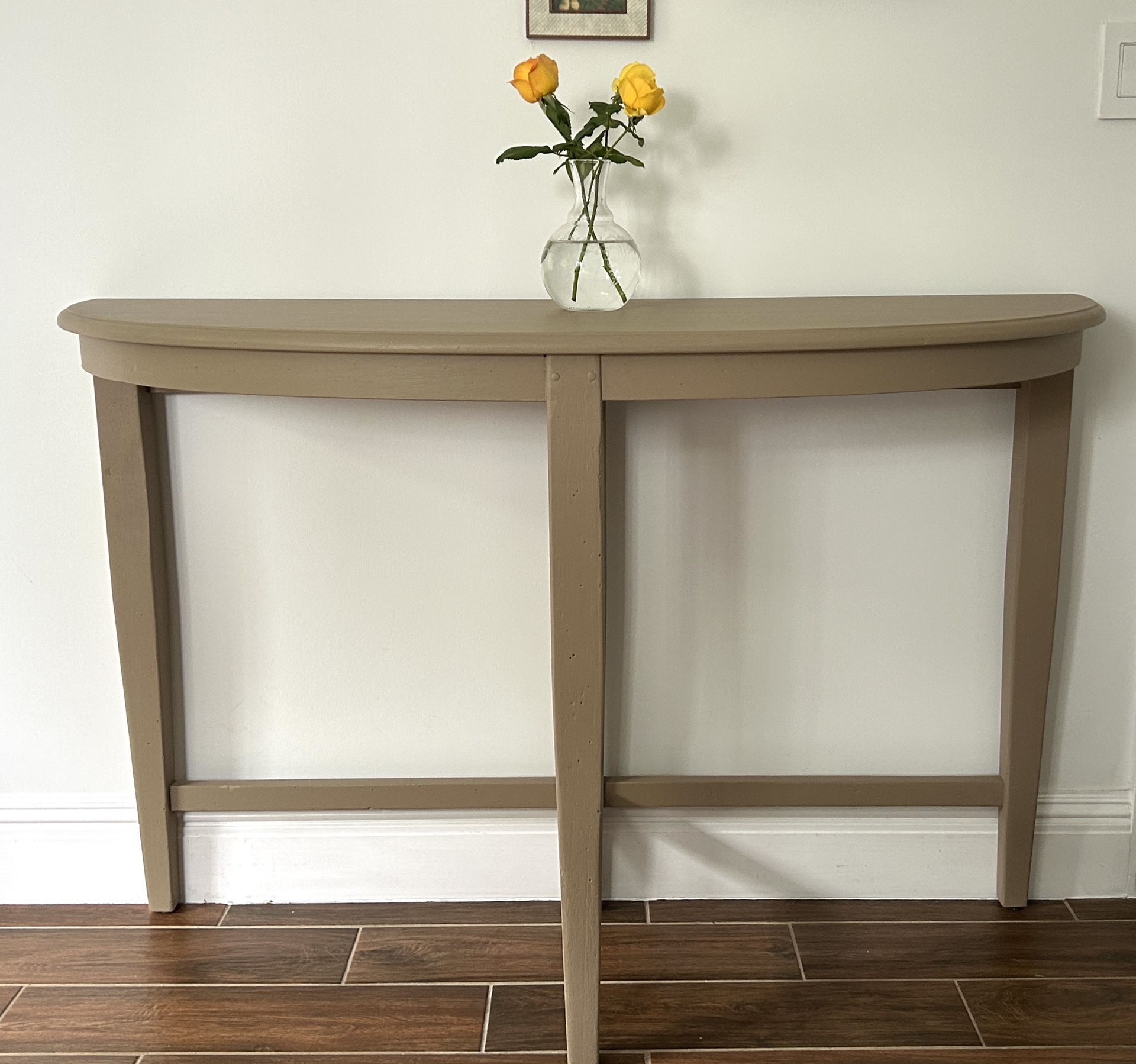 Solid Wood Large Hekman Foyer Console Table in Neutral Beige - Minimalist 