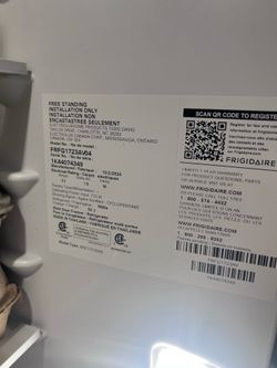 Like new Refrigerator- still under warranty