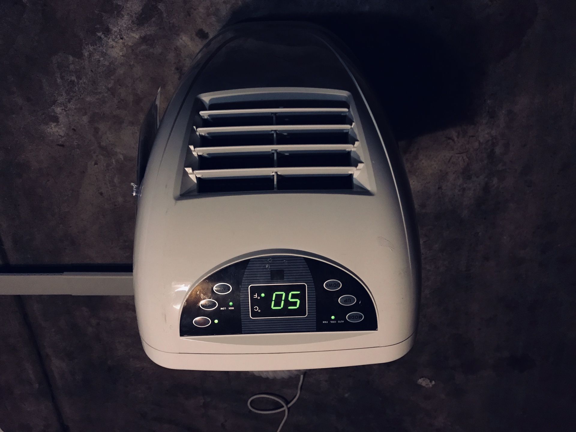 CCH YPL310CCCH 10000 BTU Portable AIR CONDITIONER with REMOTE for