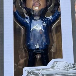 Ice Cube Bobble head 