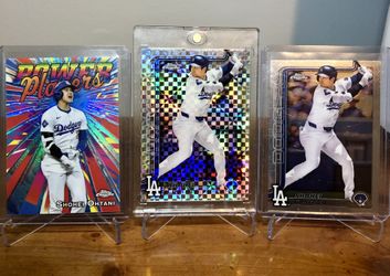 Shohei Ohtani - 2025 Topps Chrome Bundle