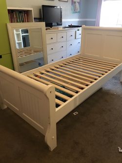 Twin bed