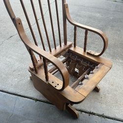 Rocking Chair ! $40