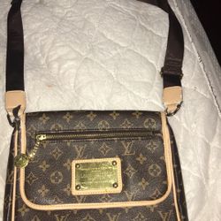 Louis Vuitton Cross Body Bag