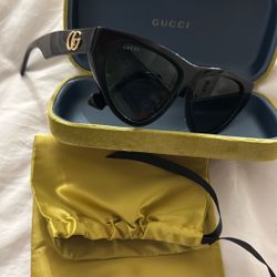 Gucci cat Eye Sunglasses 