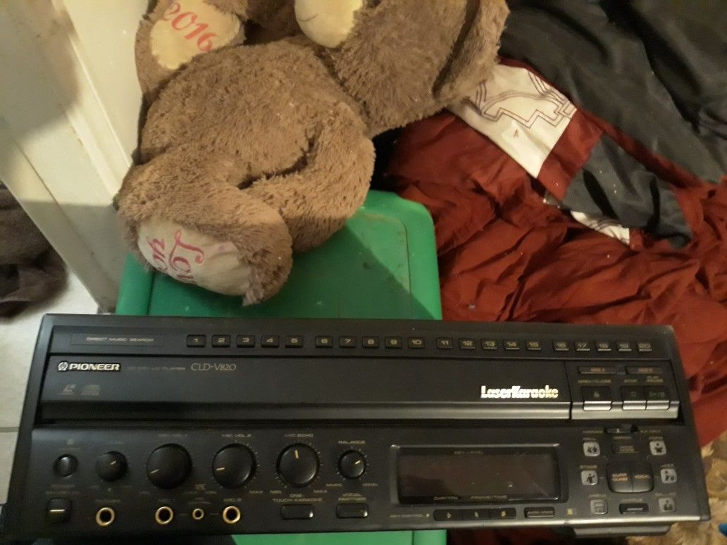 Karaoke/movie player