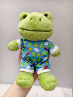 Green frog plush