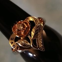 ROSE Inside The HE♥️RT  Wedding/Anniversary Ring