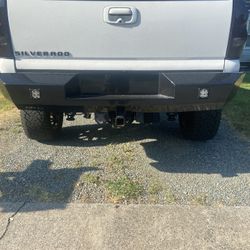 2006-2007 Chevy Silverado Front And Rear Bumpers