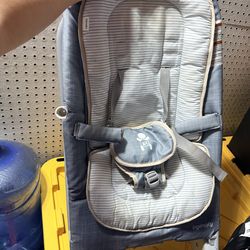 Baby bouncer