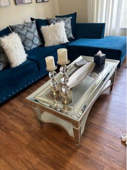 Living room set with table and lamp