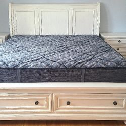 King Side Bedroom Set