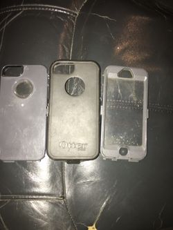 A OTTER BOX FOR SMALL IPHONE USED $10.00