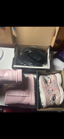 Baby Kids Shoes ( jordan, New Balance, Ugg )