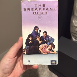 Breakfast Club VHS 15$
