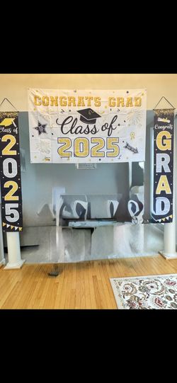 2025 Graduate Decor