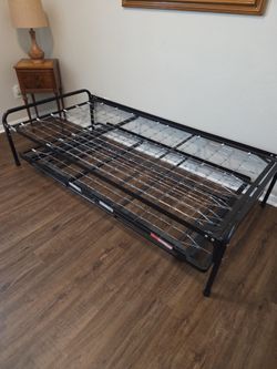 Twin metal daybed frame
