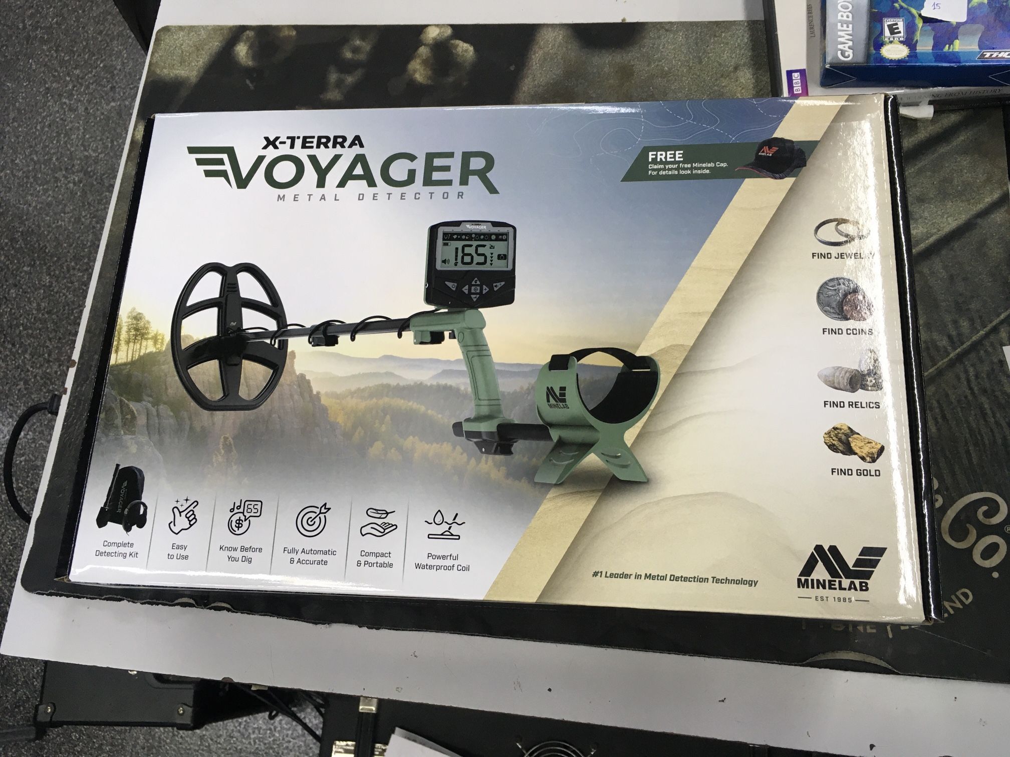 Voyager Metal Detector